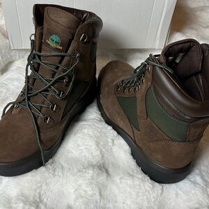Timberland Men's Dark Brown and Green Boots